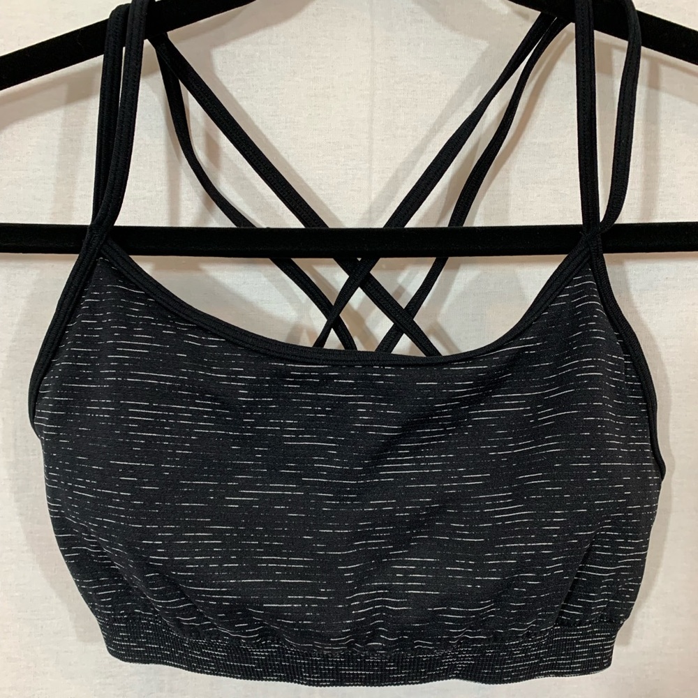 Fabletics Sports Bra Size Medium Black and Grey